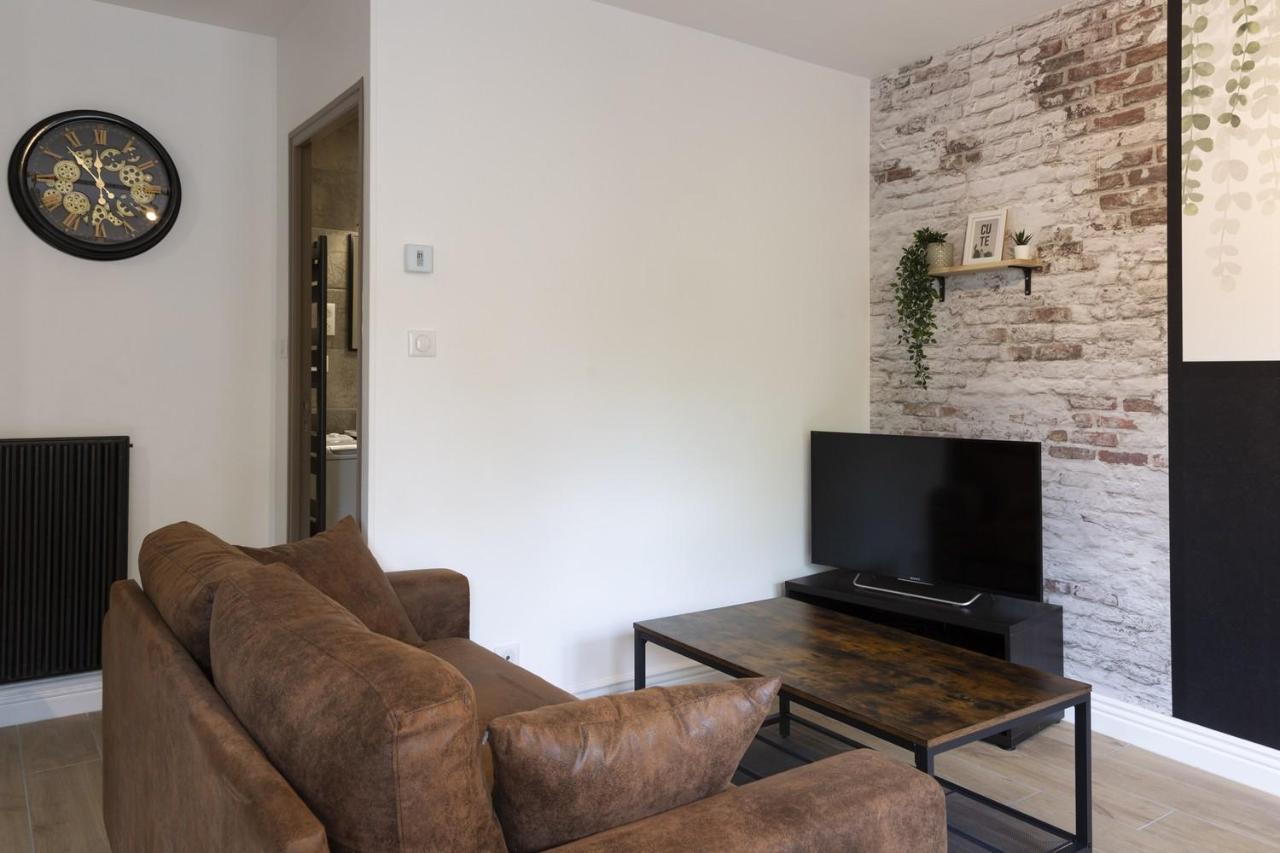 La Clairiere ~ Parking ~ Arrivee Autonome Apartment Bourges Exterior photo
