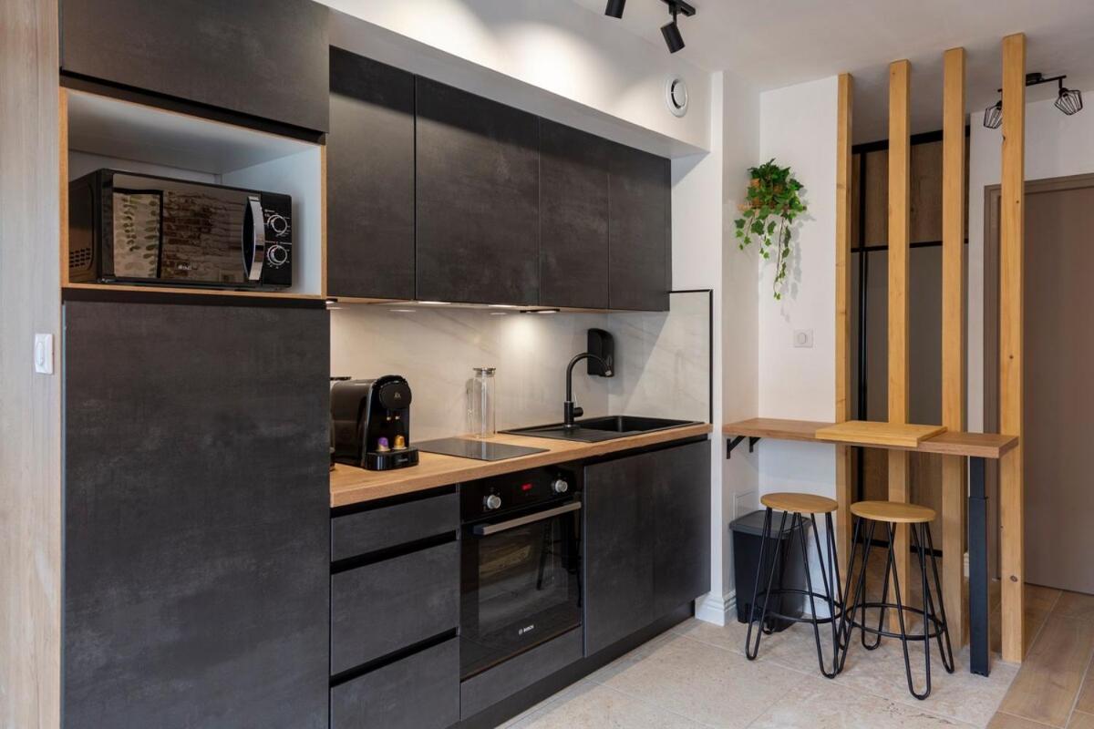 La Clairiere ~ Parking ~ Arrivee Autonome Apartment Bourges Exterior photo